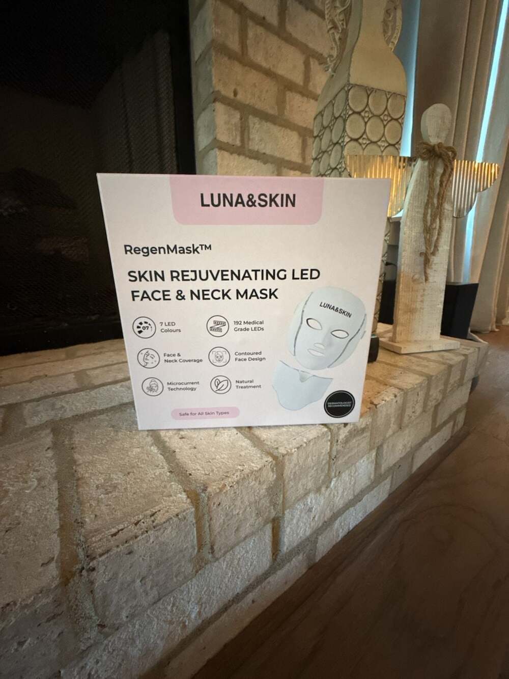 LUNA&SKIN RegenMask LED Skin Rejuvenating Face & Neck Mask